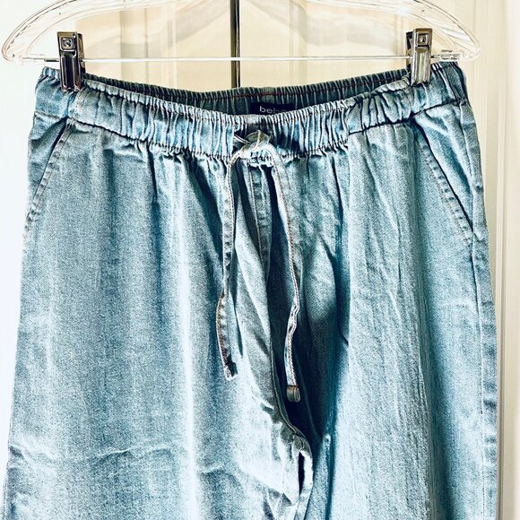 BEBE Wide Leg Elastic Waist Chambray Jeans in Light Blue (L) New With Tag - Picture 5 of 9